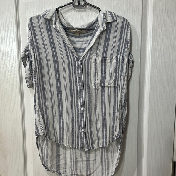 Cloth and stone size small short sleeve button-down blue white stripe top - Picture 1 of 4